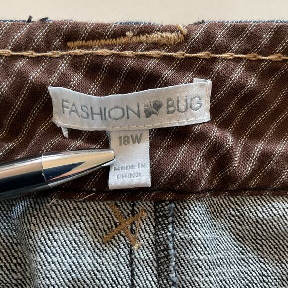 VTG Y2K Fashion Bug Denim Skirt Sz 18W Blue Pleated Knee Length Academia Preppy - Picture 5 of 8